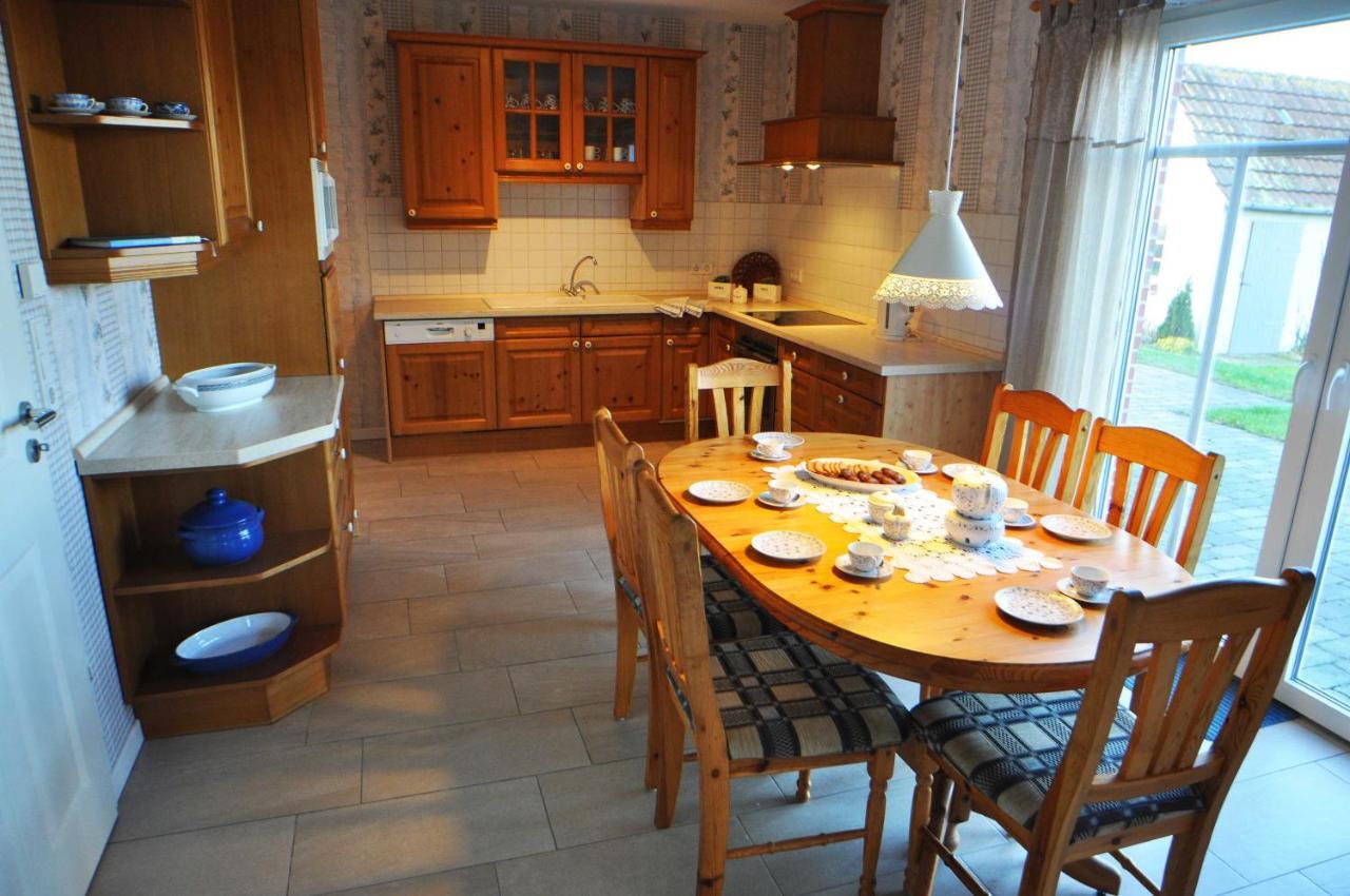 Ferienhaus Adamla, 65319 Moormerland Bagian luar foto